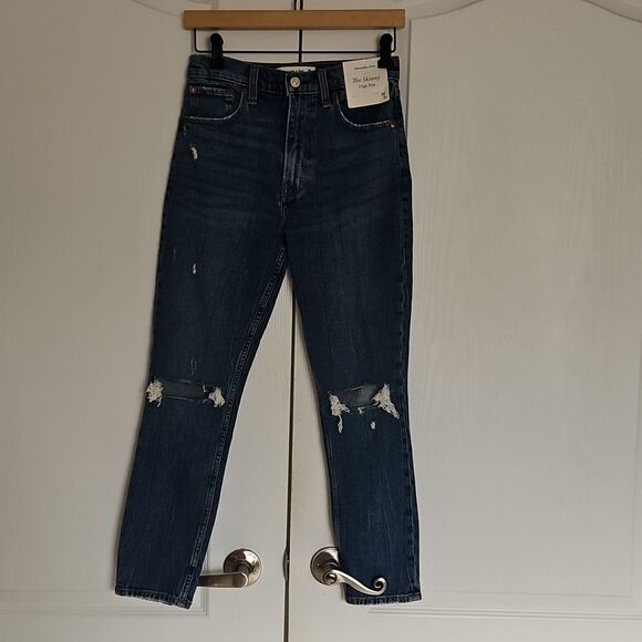 Women's Blue High-Rise Skinny  Jeans - Picture 16 of 16
